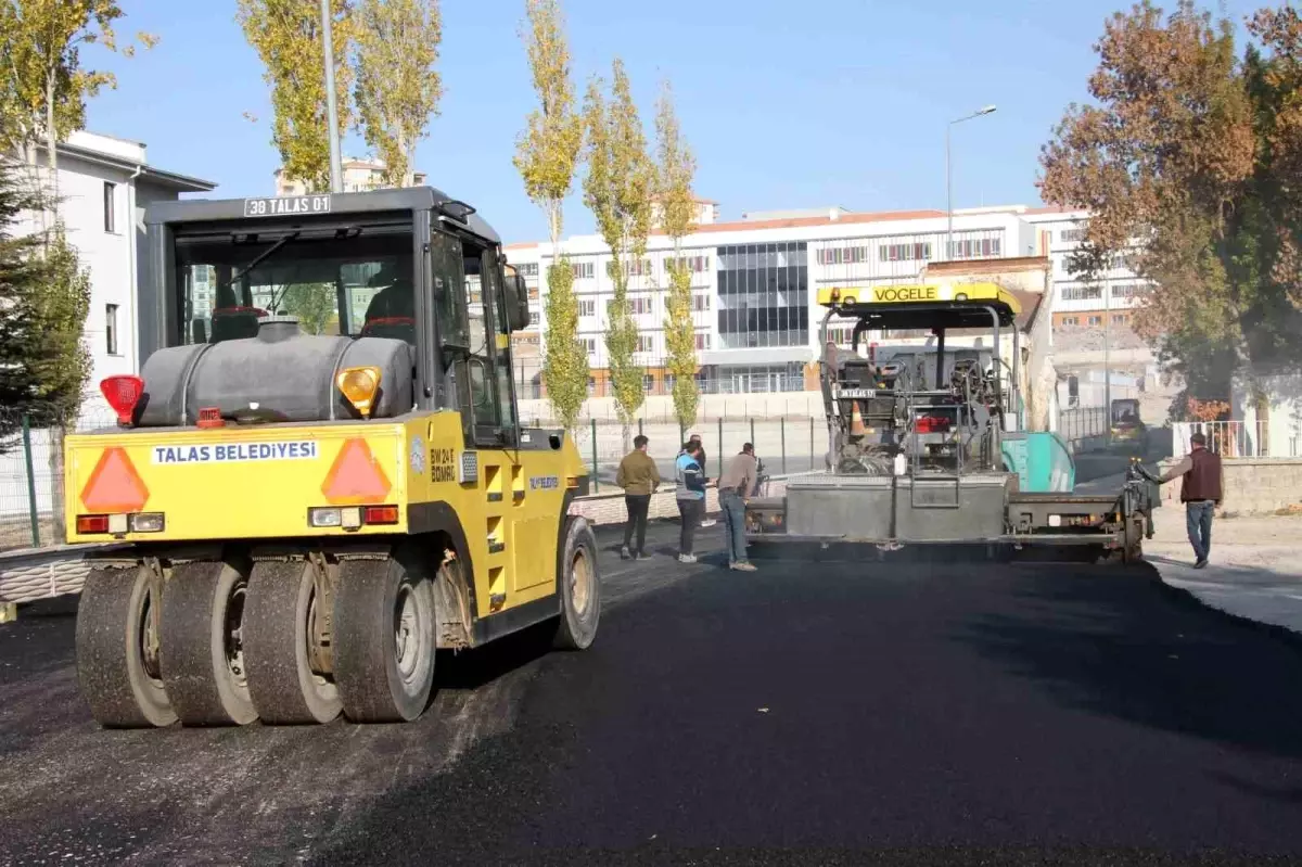 Talas’ta Yeni Bir Eğitim Kurumu: Av. Mehmet Altun İlkokulu İçin Asfalt Çalışmaları Tamamlandı