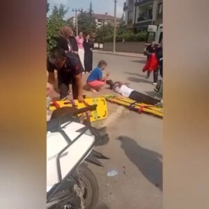 inegolde motosiklet kazasi 3 yarali ZJOatfWu