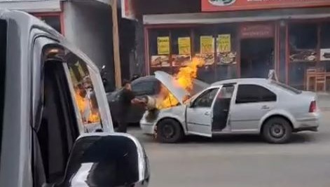 hareket halindeki aracta yangin hMOxUFGF