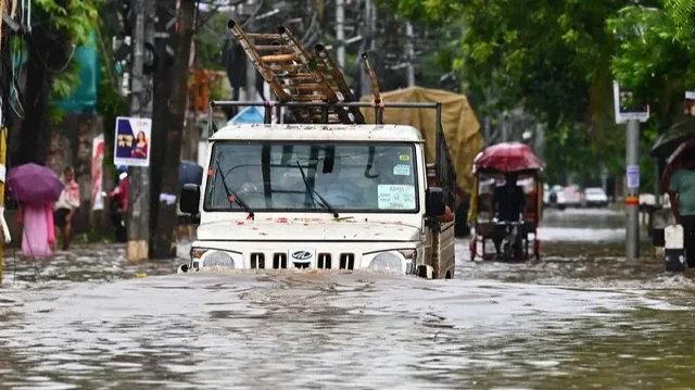 hindistanda sel felaketi olu ve kayiplar var u44ABFAN