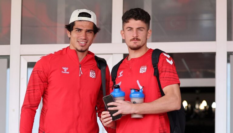 sivasspor kafilesi vana gitti vs86cSkt