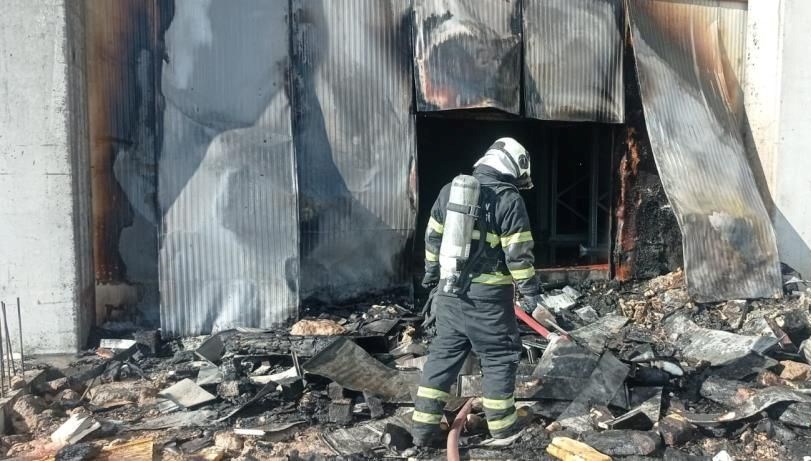 batmanda dondurma fabrikasinda yangin BgrMf9Gg.jpg