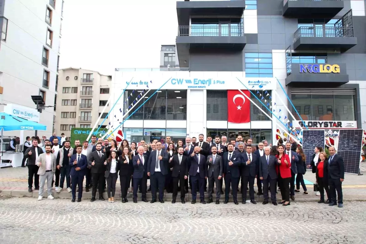 cw enerjinin yeni plus bayisi bursada torenle acildi 1RY1EuZL.jpg