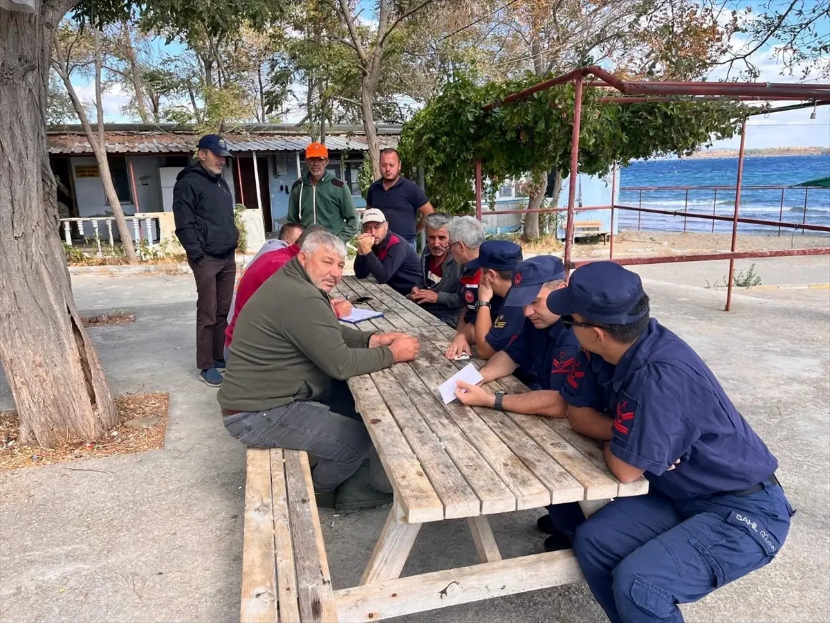 geliboluda balikcilara bilgilendirme toplantisi duzenlendi 9KDYB9A3
