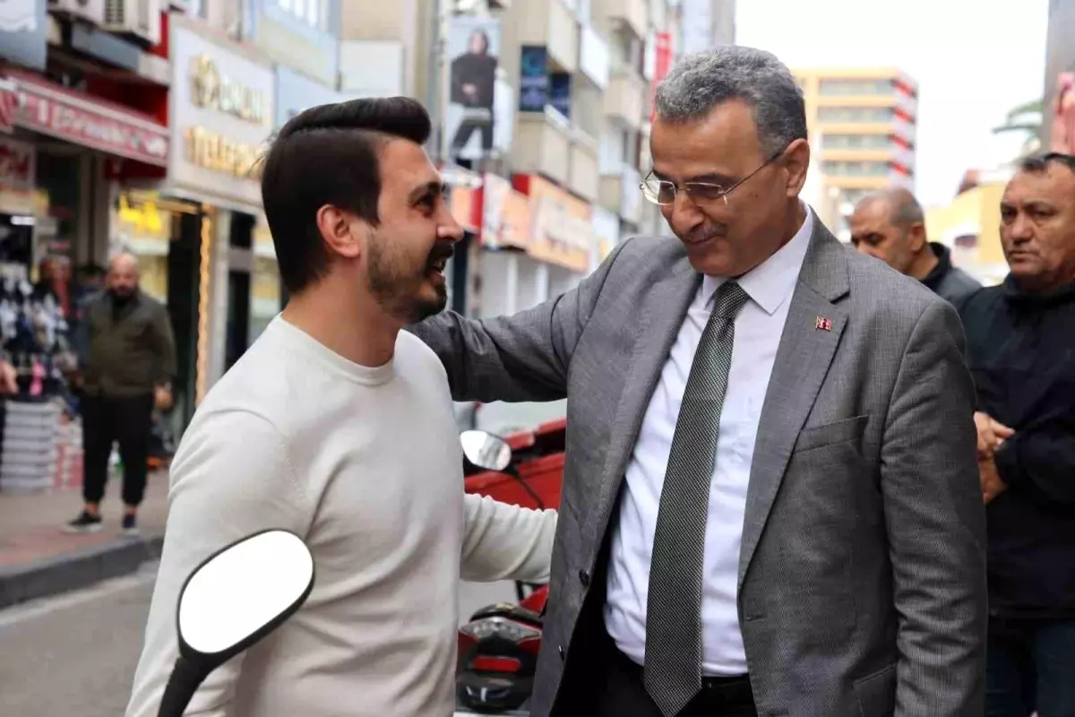 ilkadim belediye baskani ihsan kurnaz vatandaslarla ic ice hizmet surecini anlatti ZlQ73TzX.jpg