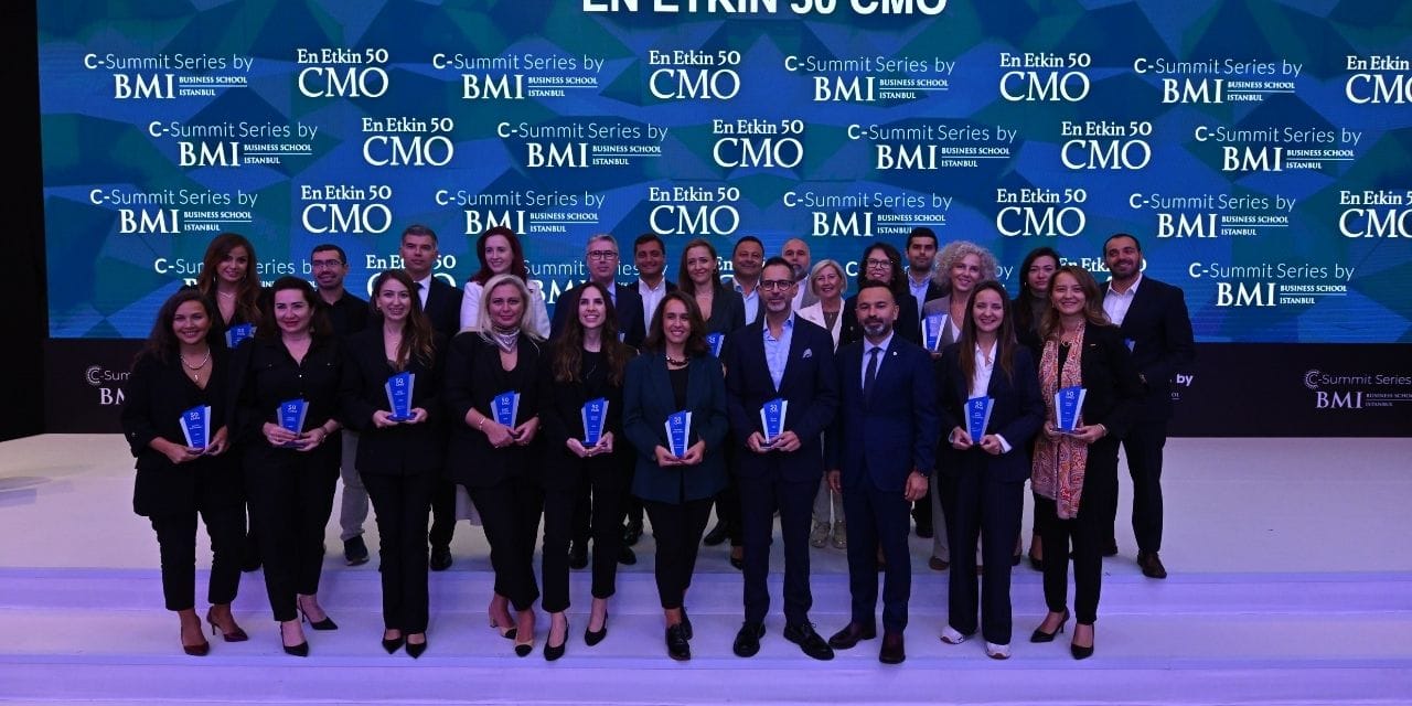 turkiyenin en etkin 50 pazarlama lideri odullerini aldi Fa4PdLhb