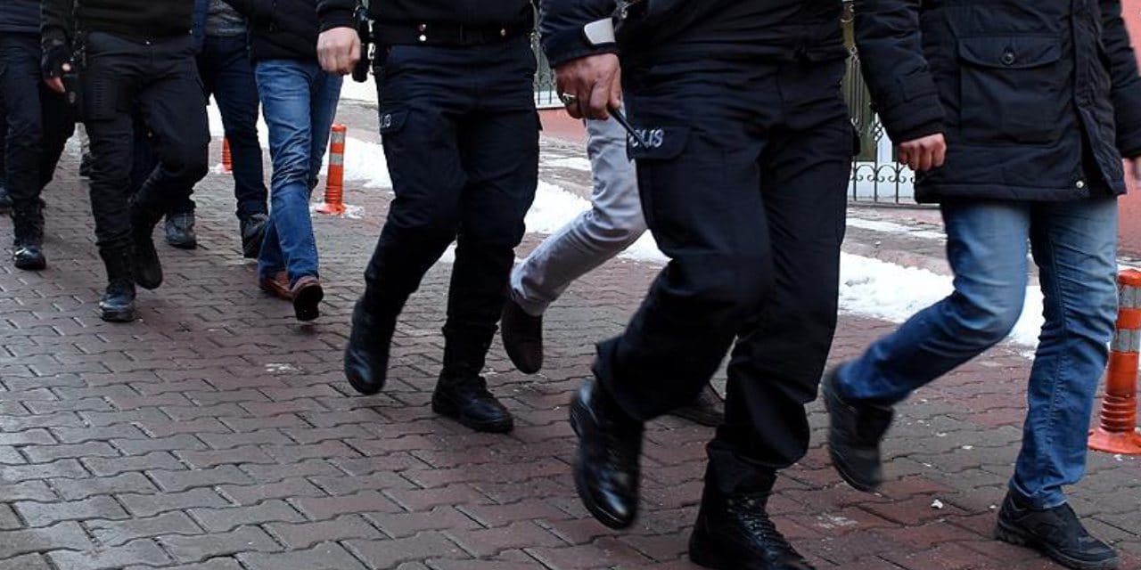 antalyada silah kacakciligi ve uyusturucu operasyonu cok sayida muhimmat ele gecirildi O1xt5wZK.jpg