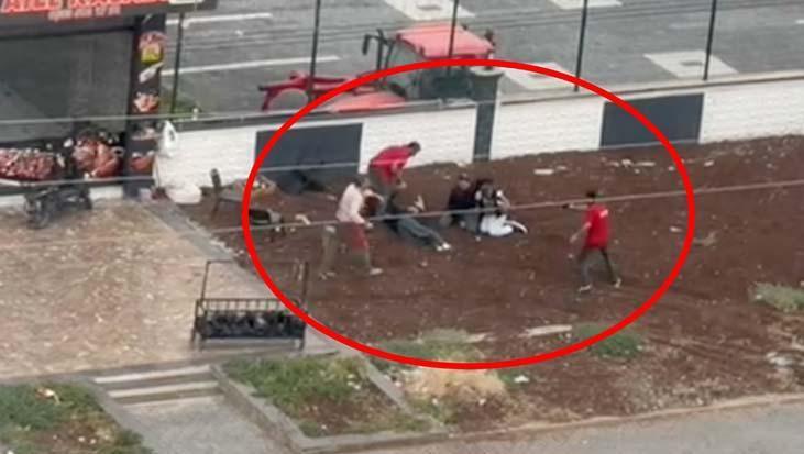 diyarbakirda kasap dukkaninda kanli hesaplasma 2 olu 2 yarali goruntuler ortaya cikti PVOkVCCw.jpg