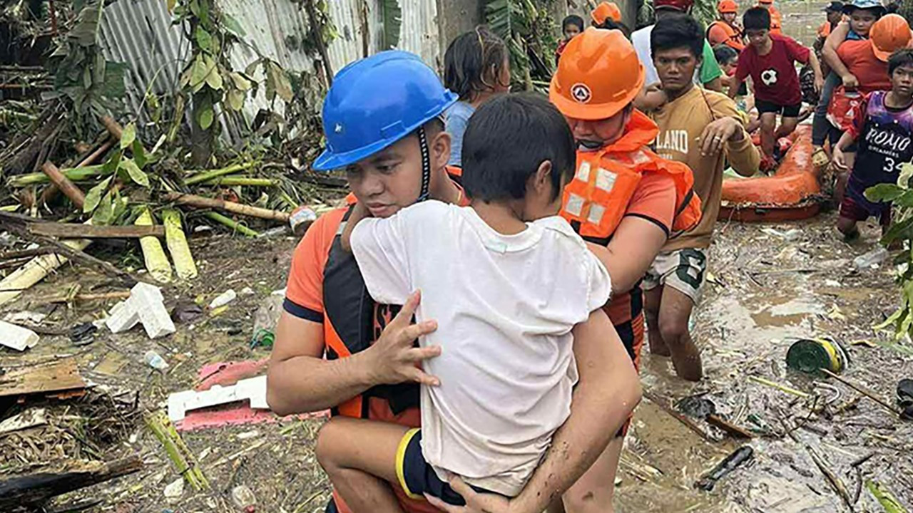 kalmaegi tayfununun filipinlerdeki bilancosu agirlasiyor olu sayisi 85e cikti cgxG773J.jpg