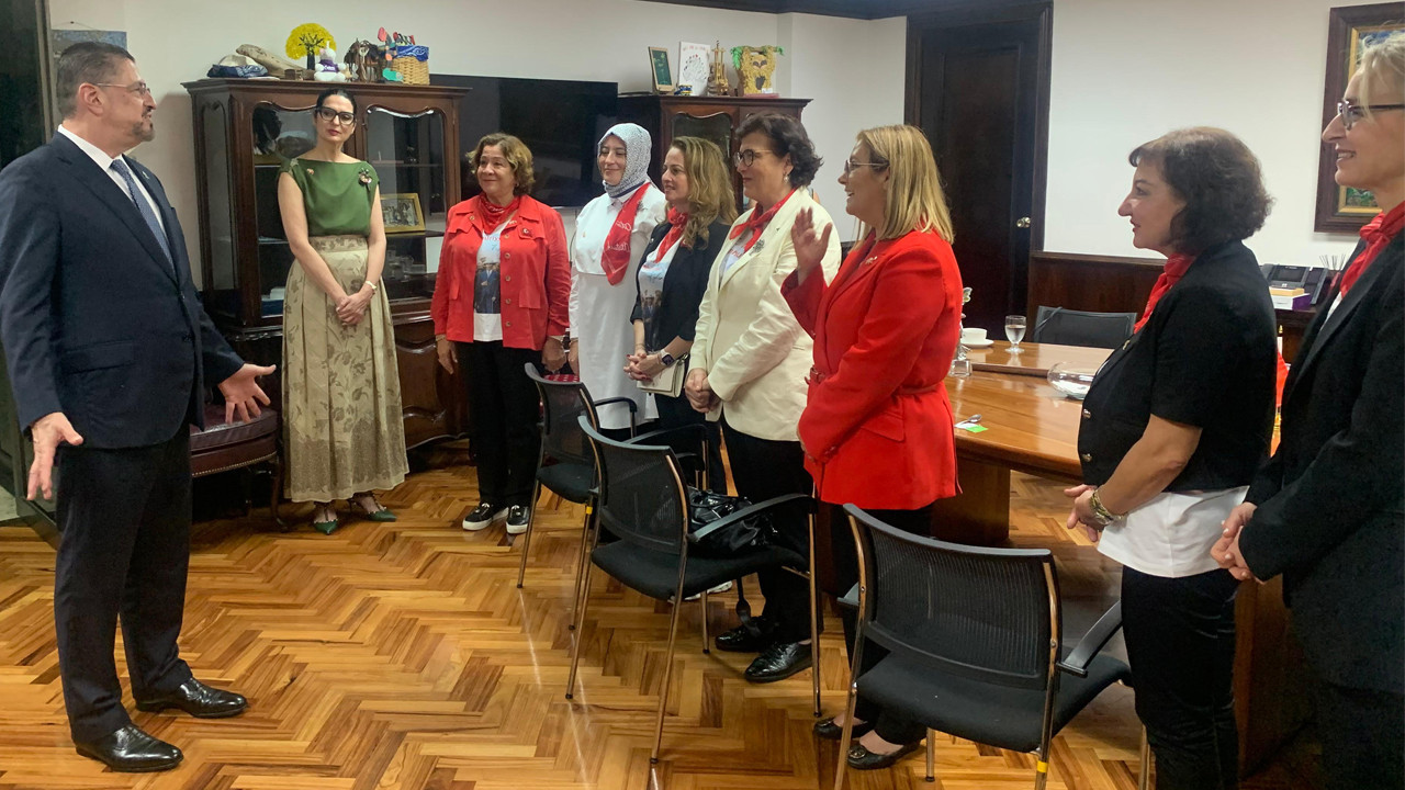 o cumhurbaskanindan her yerini gezdim turkiye benim ikinci vatanim cikisi z9htQV6d.jpg