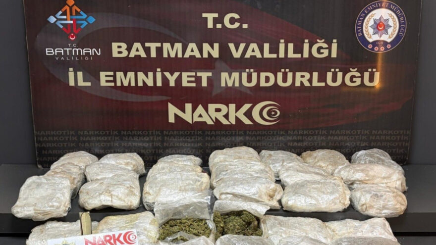 Suyun dibinde servet bulundu: Kayaların içinden çıkıyor