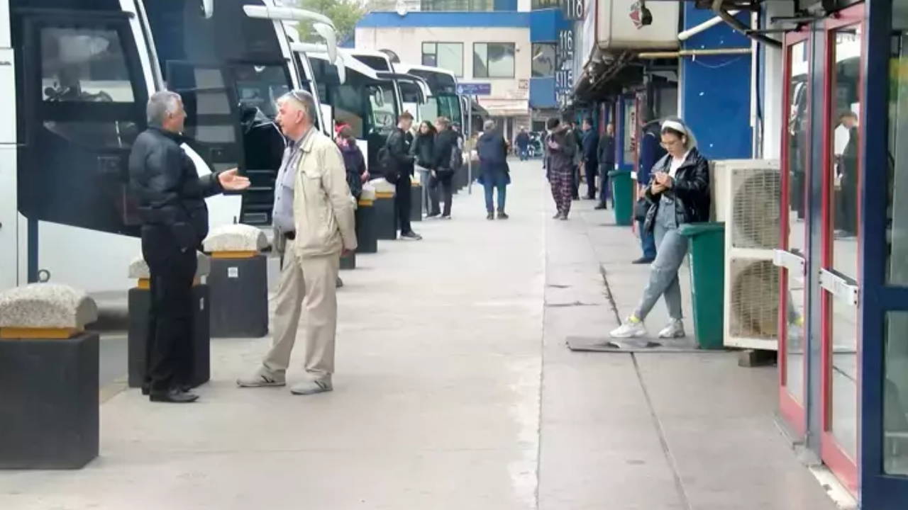 Bayramda Memlekete Seyahat Artık Zorlaştı: Uçak ve Otobüs Biletlerinde Fahiş Artışlar