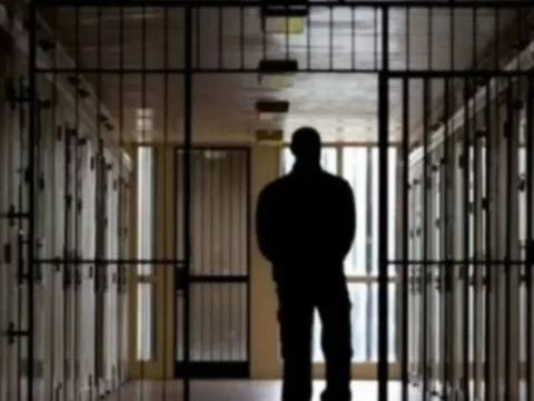 Cezaevinde şüpheli ölüm: Tuvalette hareketsiz bulundu