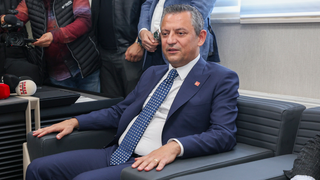 Özgür Özel Diyarbakır’a gidiyor! Rojin Kabaiş ve Gülistan Doku’nun aileleri ile de görüşecek
