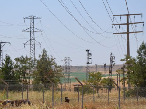 Elektrik fiyatlarinda sert dalgalanma yarin icin tavan 4 bin 300 lira lfd8yuiI