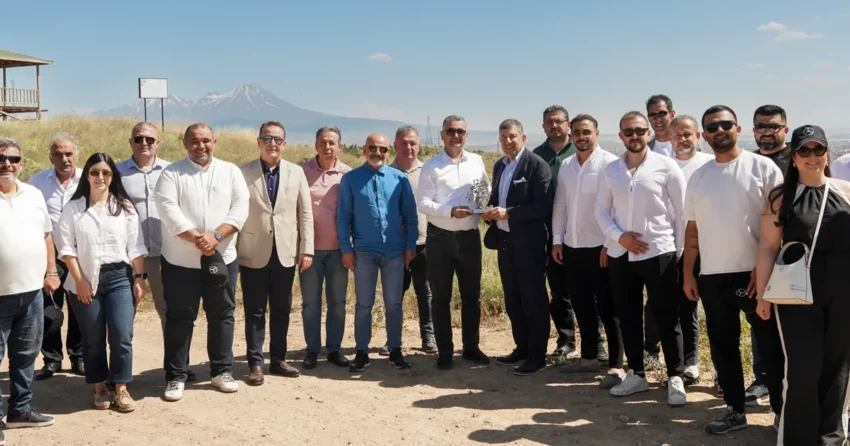 K mil koc ve mercedes benz turkten anlamli proje eV4iM5Xq
